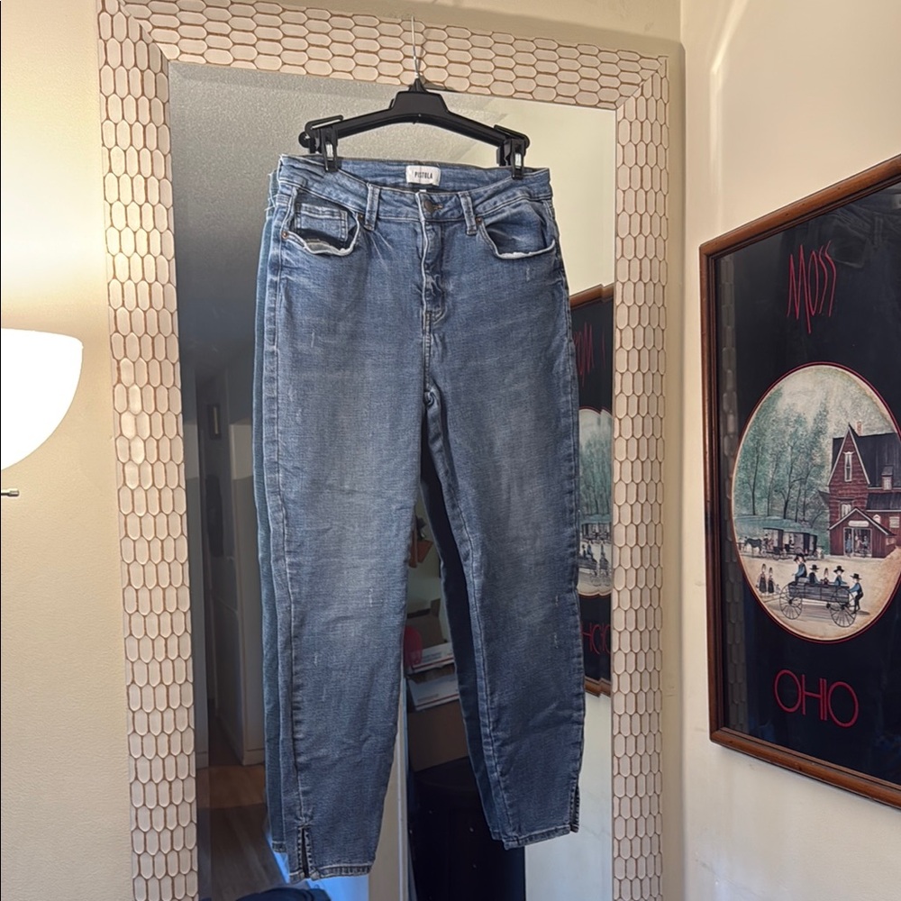 Pistola Blue Ankle Cropped Jeans with Classic Denim Style